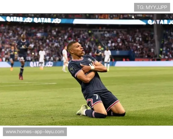 姆巴佩冷静处理关键机会